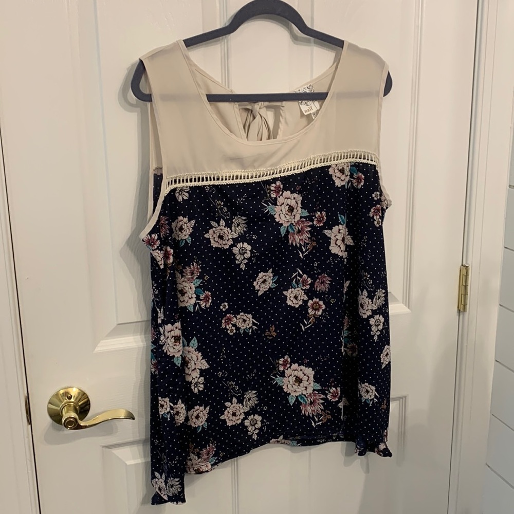 EUC naif‎ sleeveless blouse Women’s Plus size 2X
